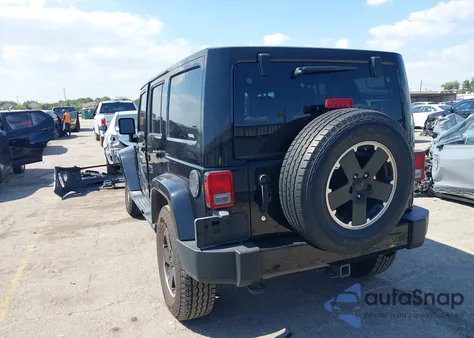 2012 Jeep Wrangler Unlimited Sahara z USA, uszkodzony, nr VIN 1C4HJWEG4CL272742